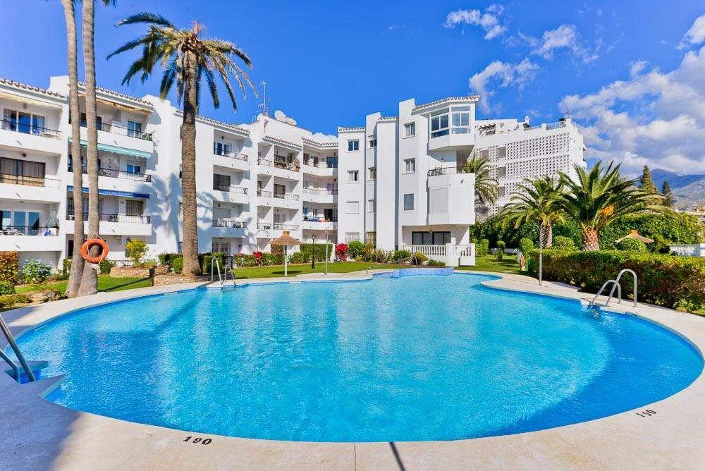 Las Palmeras Nerja Ngoại thất bức ảnh